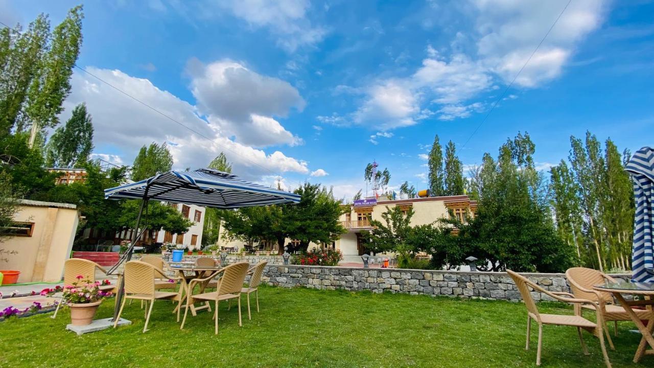 Hotel Palam Hills 레 외부 사진