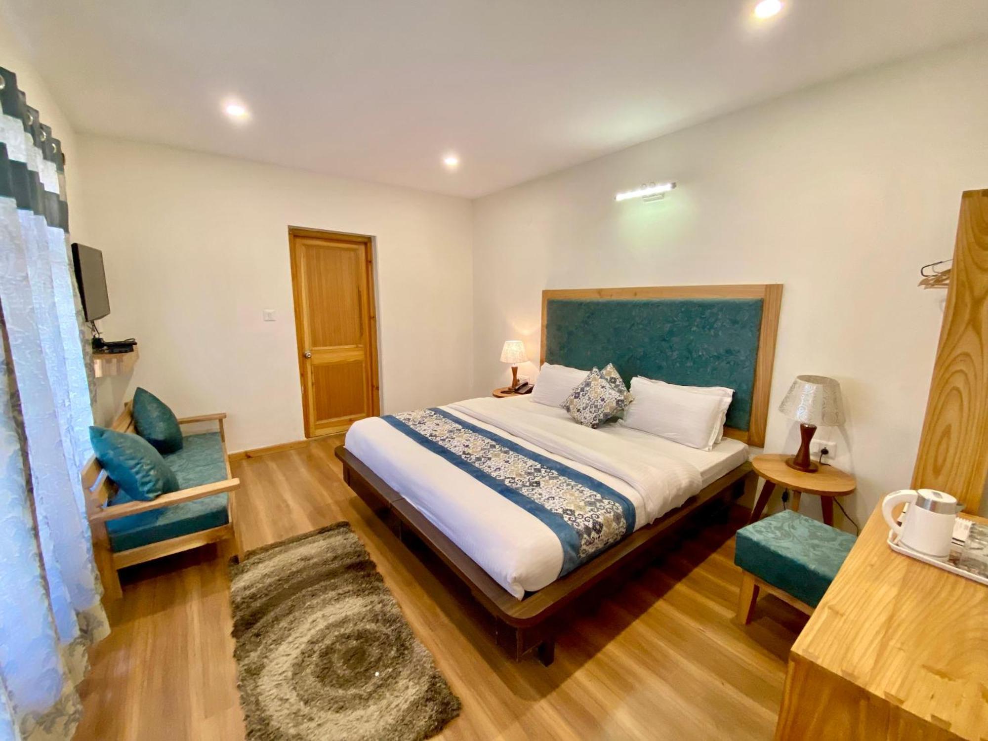 Hotel Palam Hills 레 외부 사진