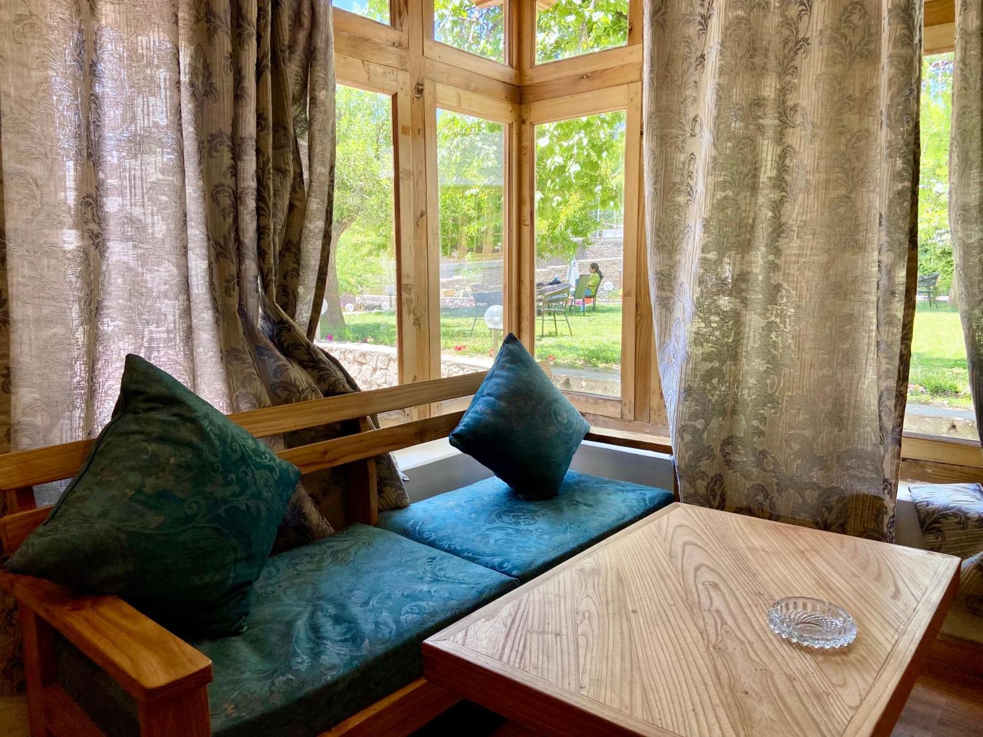 Hotel Palam Hills 레 외부 사진
