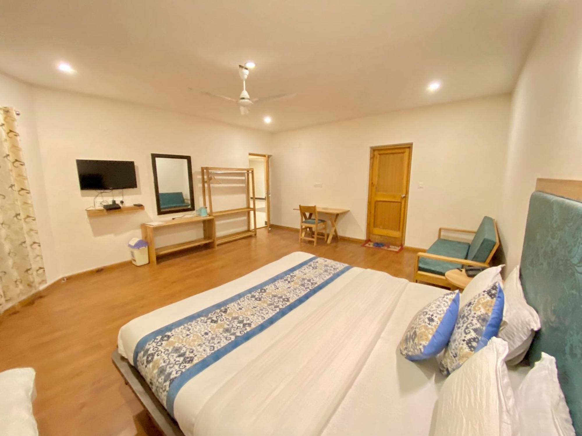 Hotel Palam Hills 레 외부 사진